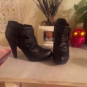 Guess black booties